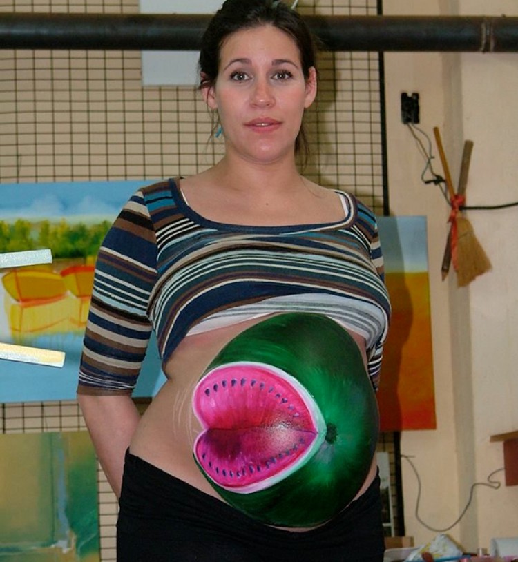 Body painting en la panza de embarazada, Estilo de Vida Madres