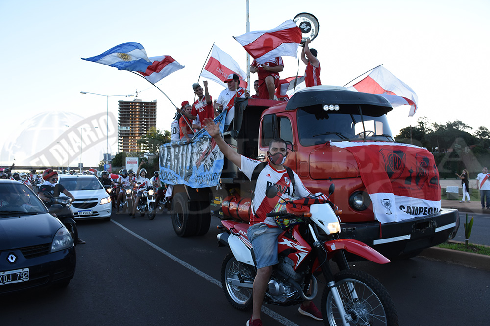 Los hinchas de River festejaron el 9D a todo color Primera Edici n