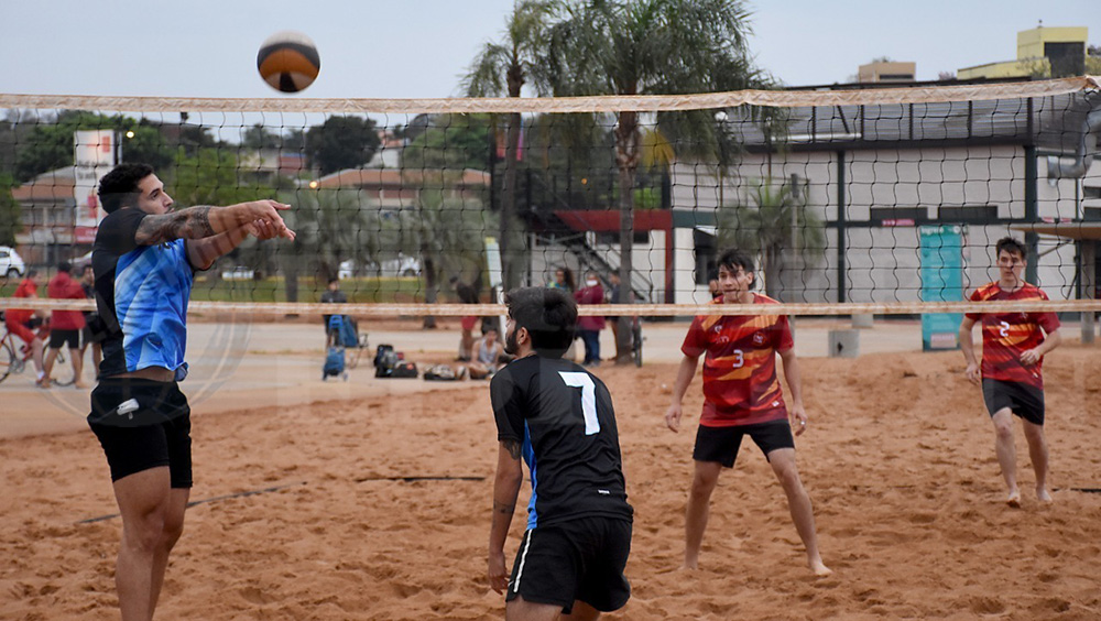 Este viernes en la Bahía El Brete realizarán los Juegos Universitarios de Playa