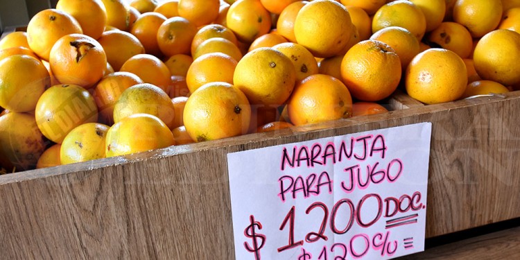 OFERTA Y DEMANDA. Ante la escasez de producto los precios se disparan para cubrir los costos de producción.