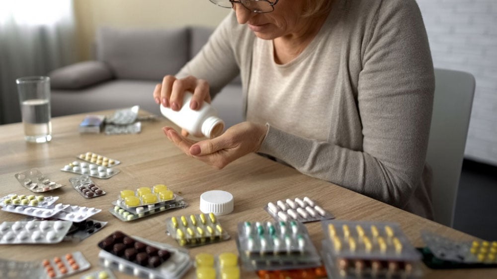 Cómo evitar la “polifarmacia” en la rutina de adultos mayores