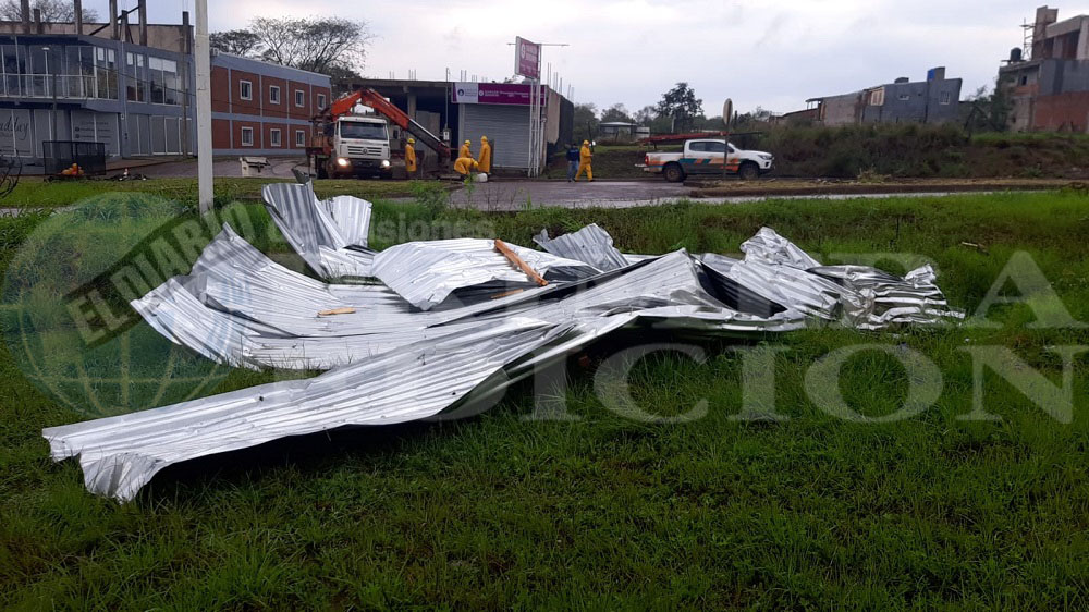 Temporal afectó la zona sur de Misiones con daños en techos y se dirige al norte