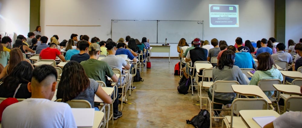 “El 40% de los estudiantes que vive en Posadas viene de otras ciudades”