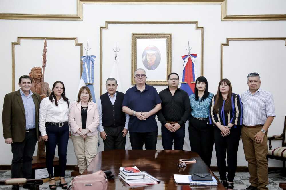 El Gobierno recibió a representantes de UPCN: compromiso de que no habrá despidos y el pedido de un bono extraordinario