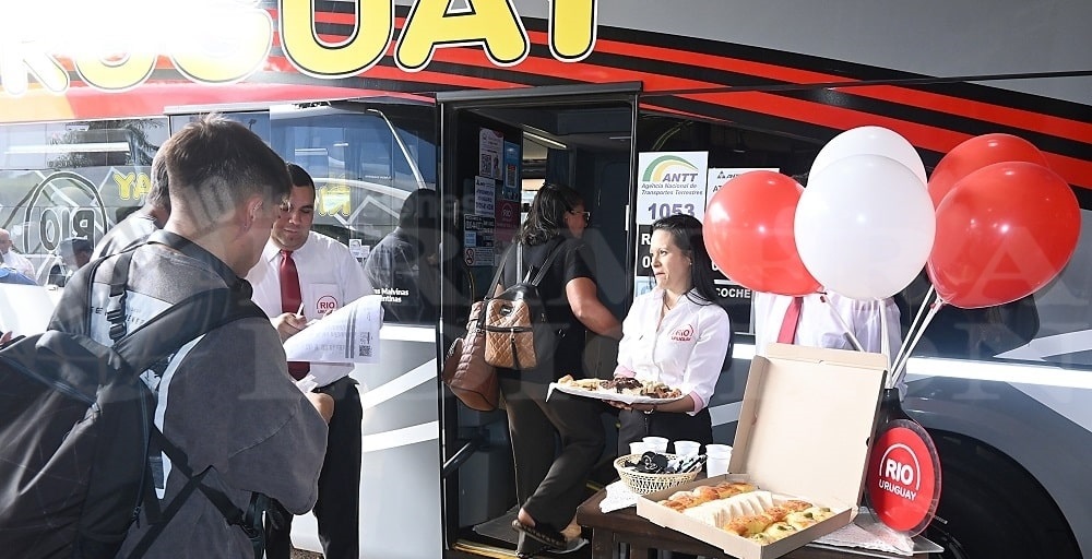 La empresa Río Uruguay inauguró su servicio diario entre Misiones y Córdoba